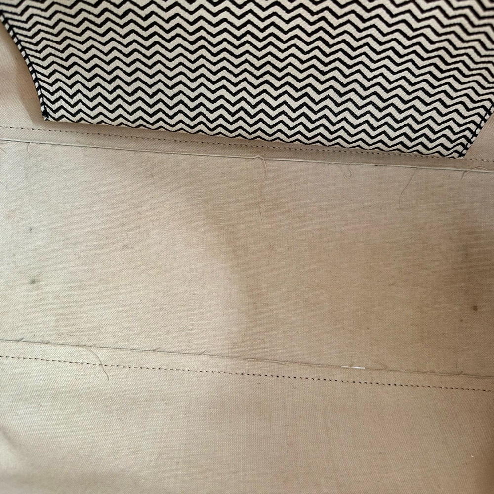 Tory Burch Tote in Viva Dot - Picture 13 of 14